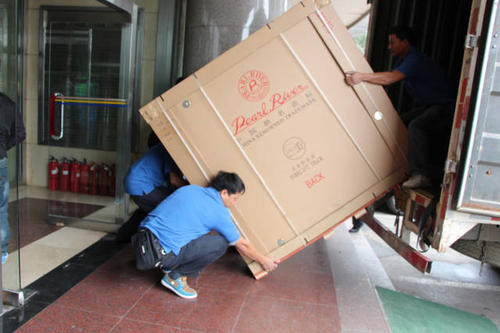 回民钢琴贵重工艺品无忧运